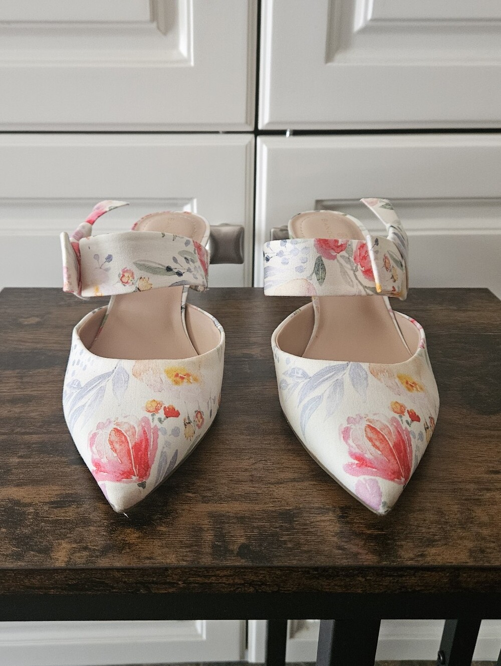 Bandolino Millie White Floral Pointed Toe Bow Strap Kitten Heels Mules Coquette - Picture 2 of 6